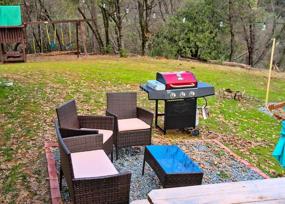 Villa Yosemite'S Scenic Hideaway à Midpines Extérieur photo